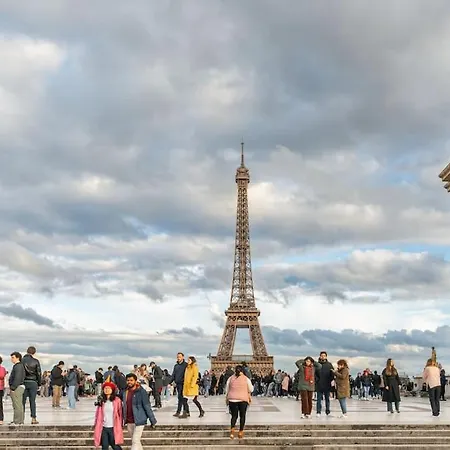 Bel Proche Trocadero